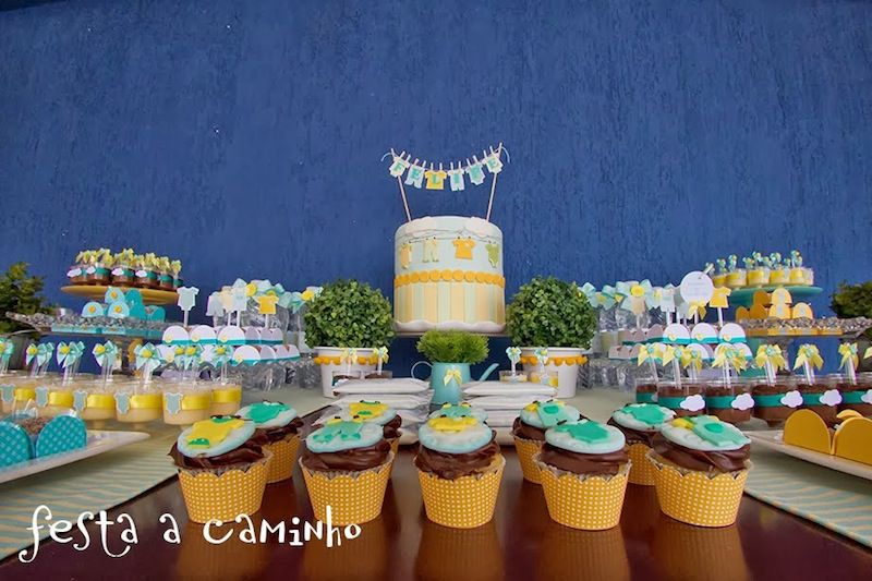 decoracao azul e amarelo para cha de bebe: veja as imagens e se inspire para fazer um chá de bebê amarelo decoracao azul e amarelo para cha de bebe: veja as imagens e se inspire para fazer um chá de bebê amarelo