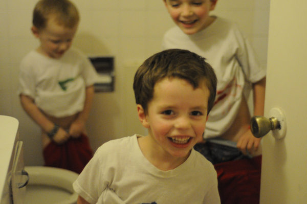 Kid Pipi Show Boy Related Keywords & Suggestions - Kid Pipi