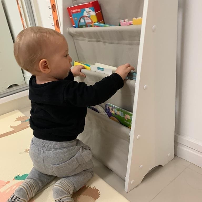 estante de livros para quarto infantil