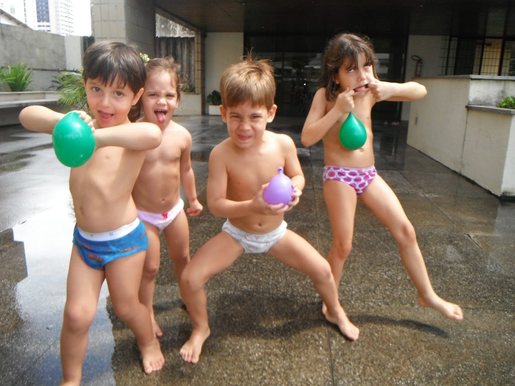 brincaderias-ao-ar-livre-baloes