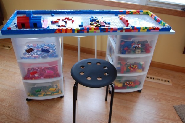 mesa-organizadora-lego