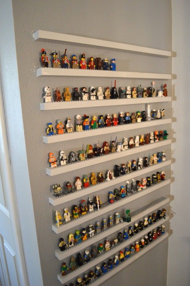 organizar-bonecos-lego-na-parede