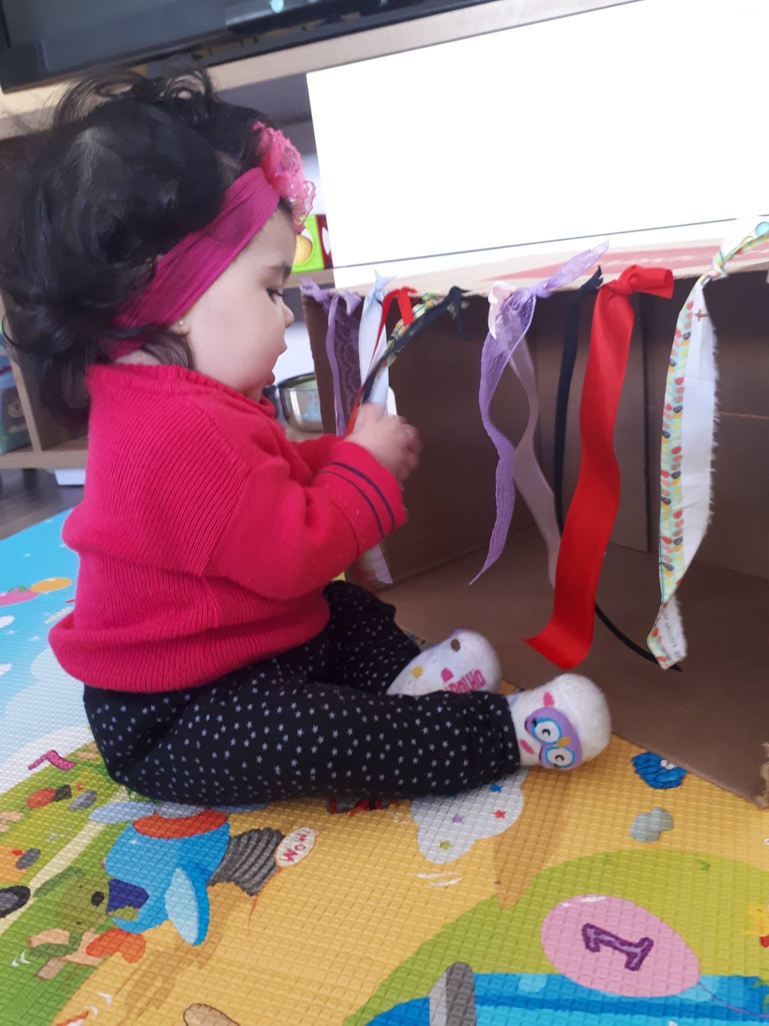Inspirada Em Montessori Estante E Atividades Para Bebês De 7 Meses
