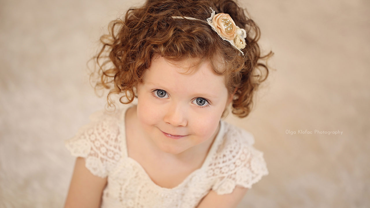 8 Penteados Para Cabelo Cacheado Infantil - As Meninas Vão Adorar!