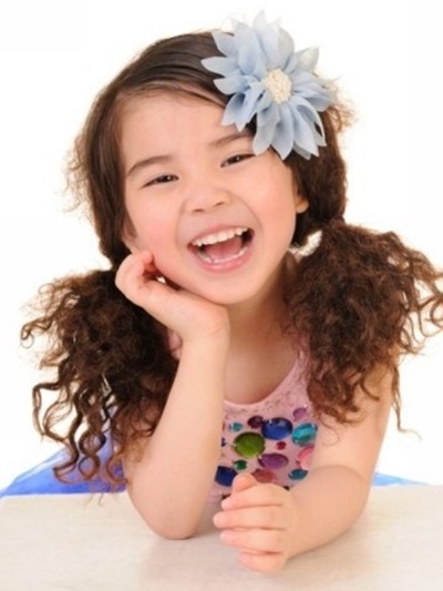 penteado-infantil-menina-cabelo-cacheado