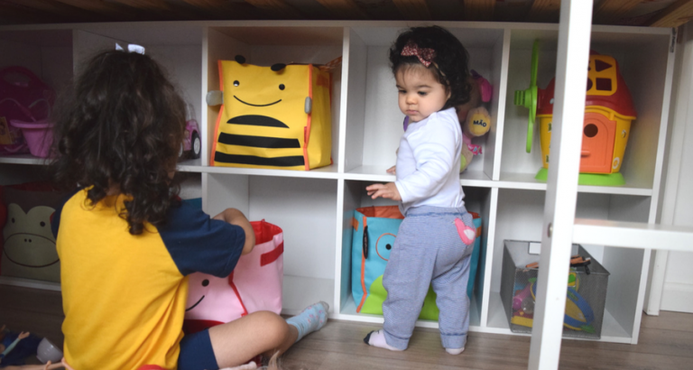 montessori-estante-organizacao
