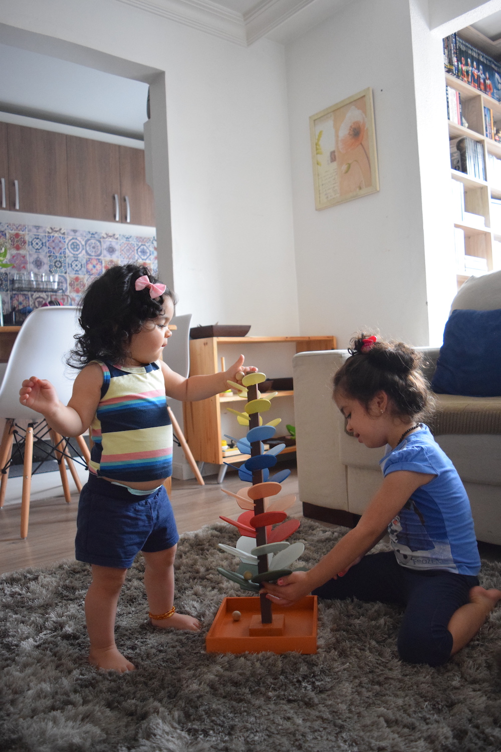 brinquedos-montessori-arvore-sonora