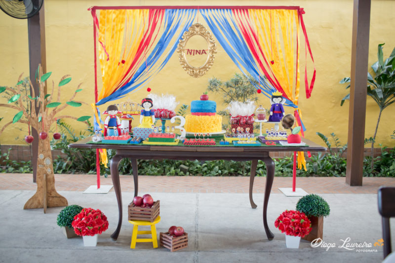 decoração de festa Branca de Neve