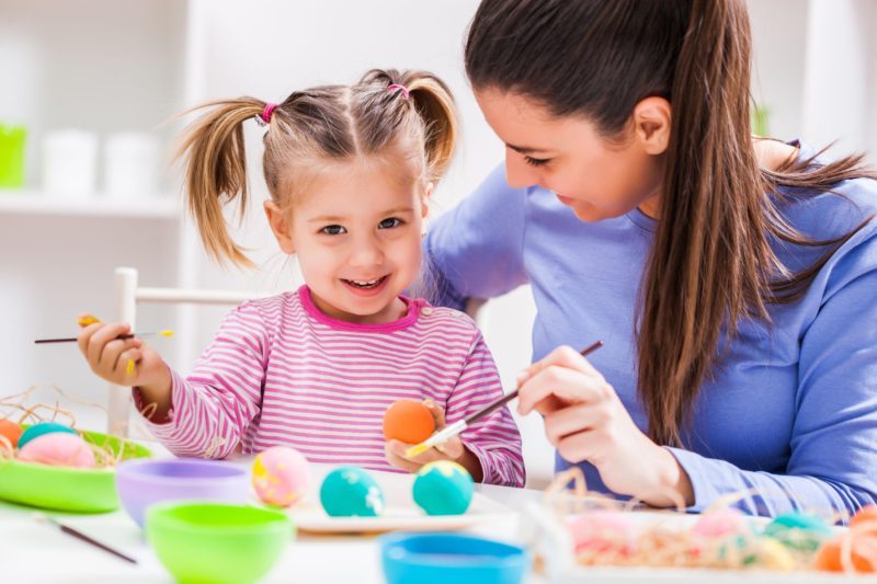 Dicas de como ter sucesso na escolha de uma babá
