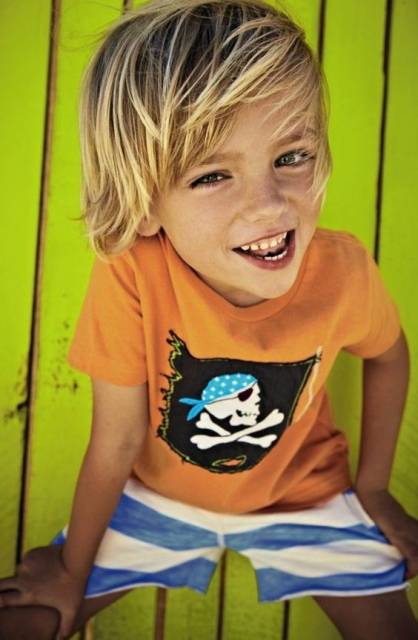 Cortes de cabelo masculino infantil no estilo surfistinha