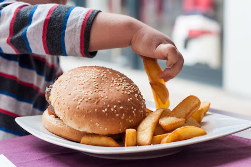 obesidade infantil e compulsão alimentar